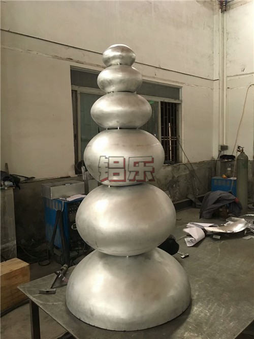木纹铝单板企业哪一个牌子好？咋样选择优秀木纹铝单板