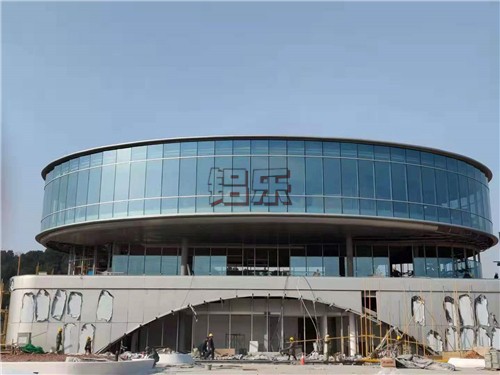 铝乐铝幕墙公司告诉您轻松的定制到优质铝幕墙