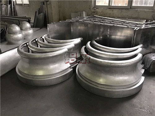 为什么采购辊涂铝单板要选取大生产公司