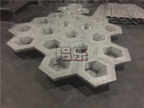 怎么样购到适合的氟碳铝单板这三方面应当注意