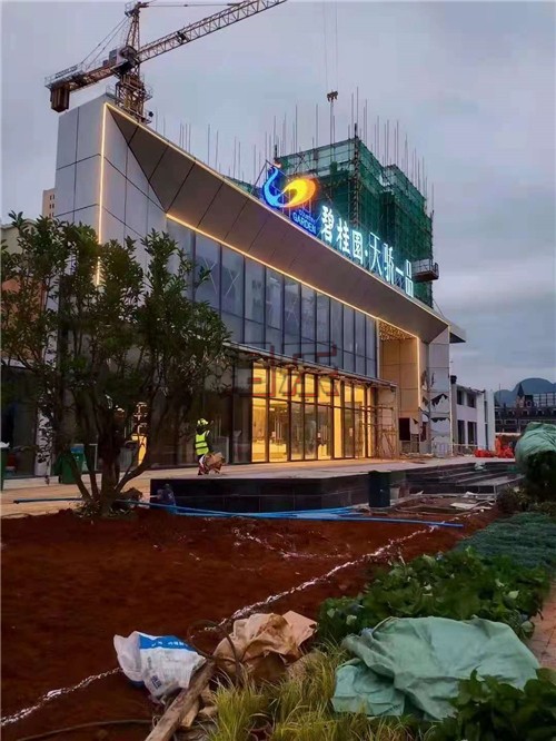 铝乐告诉您怎么订购好的雕花铝单板
