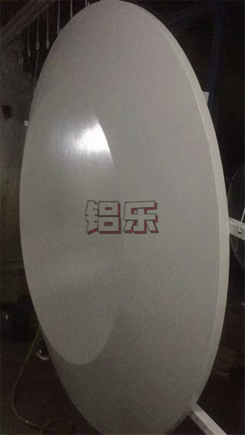 教你怎么挑选到合适的木纹铝单板以下技巧非常重要