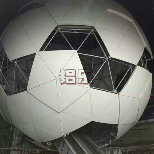 铝乐雕花铝单板教大家如何能选取到高品质雕花铝单板